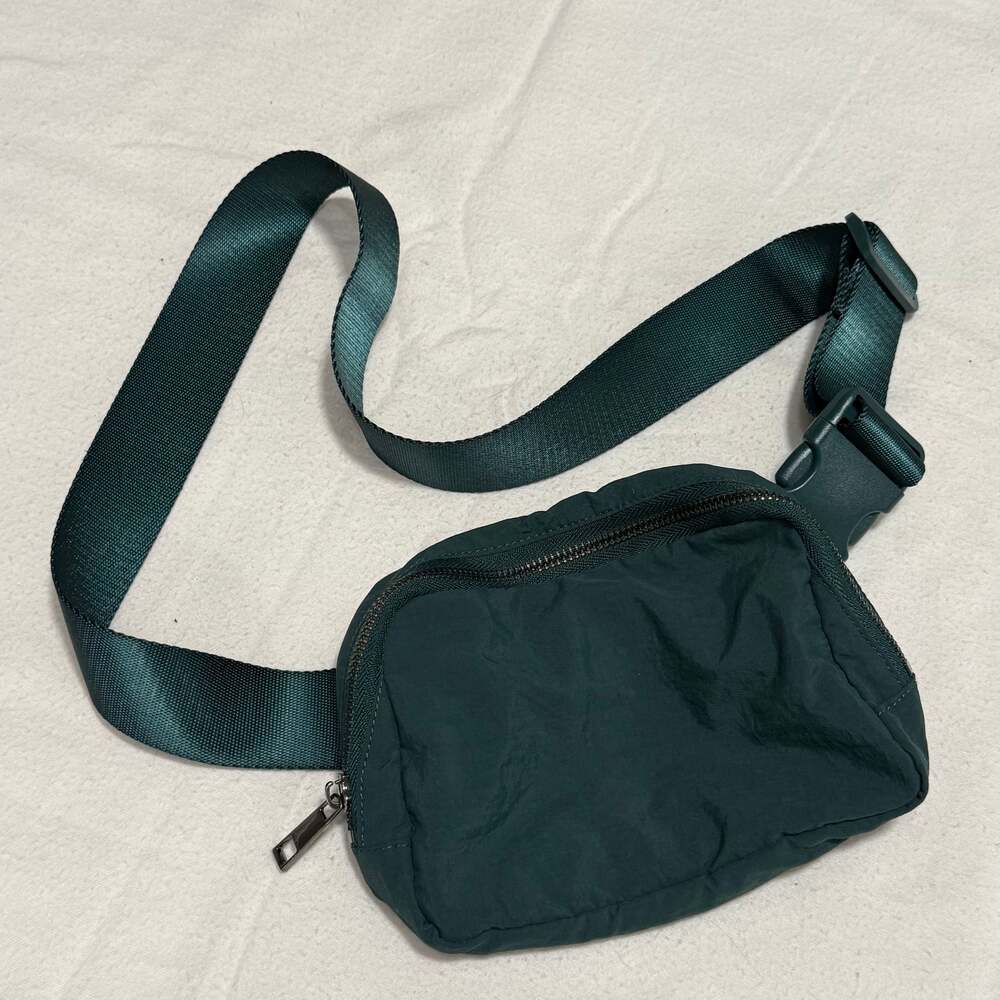 Everywhere Belt Bag Zipper Pockets Nylon Crossbody Fanny Pack Teal Blue)
